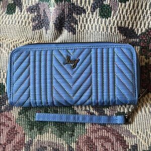 LUG Straddle RFID Wristlet Wallet
